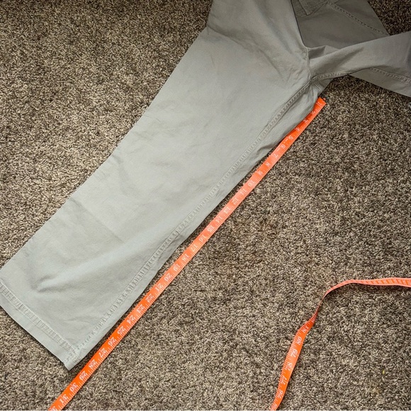 Like new Women’s Columbia bottoms size 8 - Picture 4 of 7